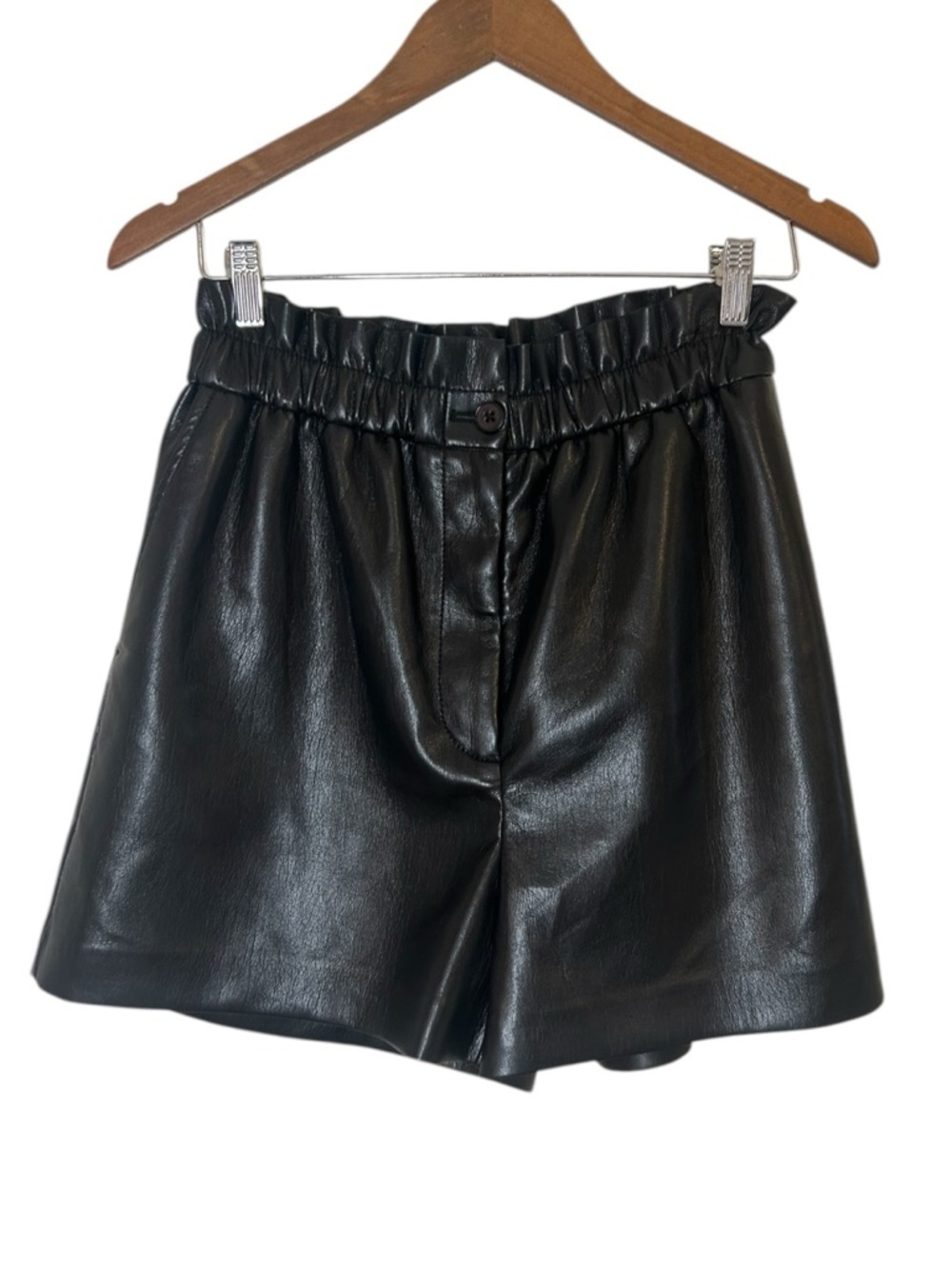 Aritzia Wilfred Speechless Black Faux Leather Paperbag Waist Shorts- Size 8